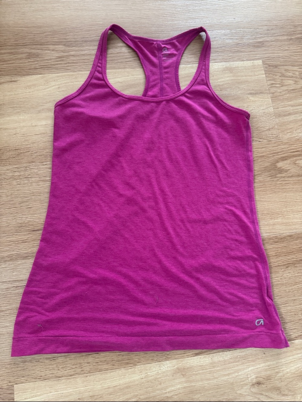 GAP Fit Magenta Racerback Tank Top